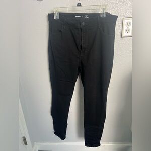 Old Navy Black High Rise Skinny Jeans